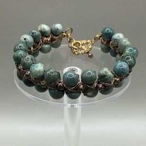 Artisan handcrafted green stone gemstone wire braid toggle clasp bracelet UNISEX